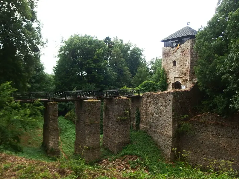 Hrad Lukov