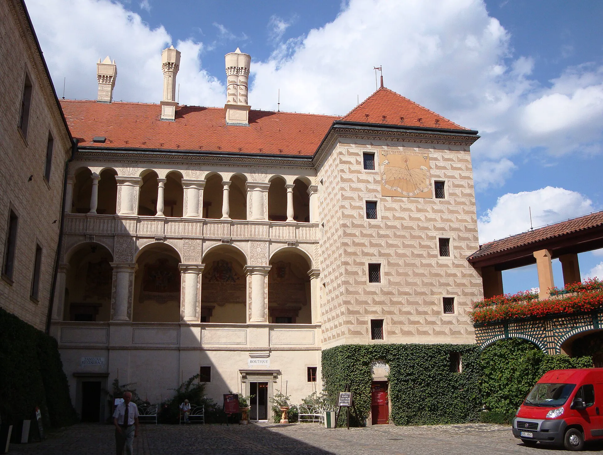 Renesanční arkády na zámeckém nádvoří