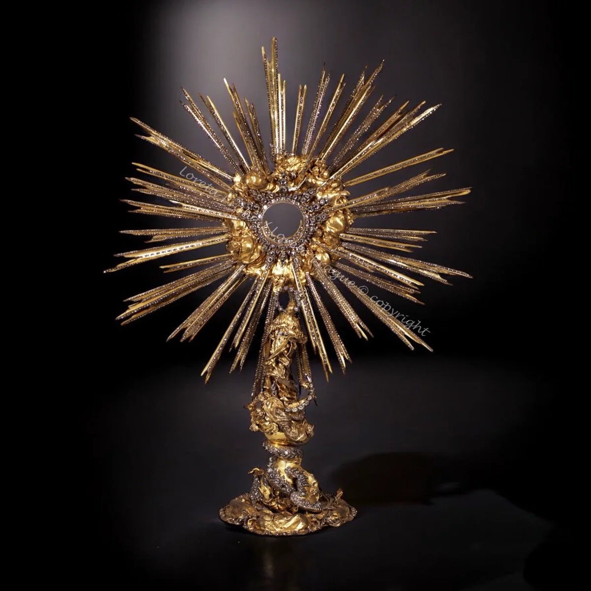 Diamantová monstrance Pražské slunce z loretánského pokladu