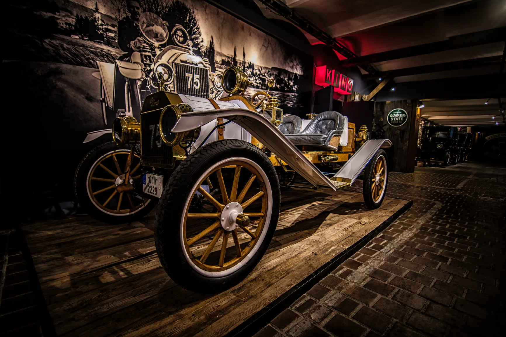 Ford T Speedster z roku 1912 v sále Old Beginning