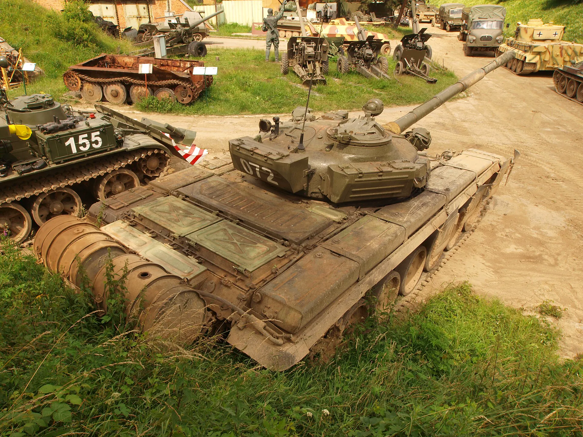 Sovětský tank T 72 ve venkovní expozici