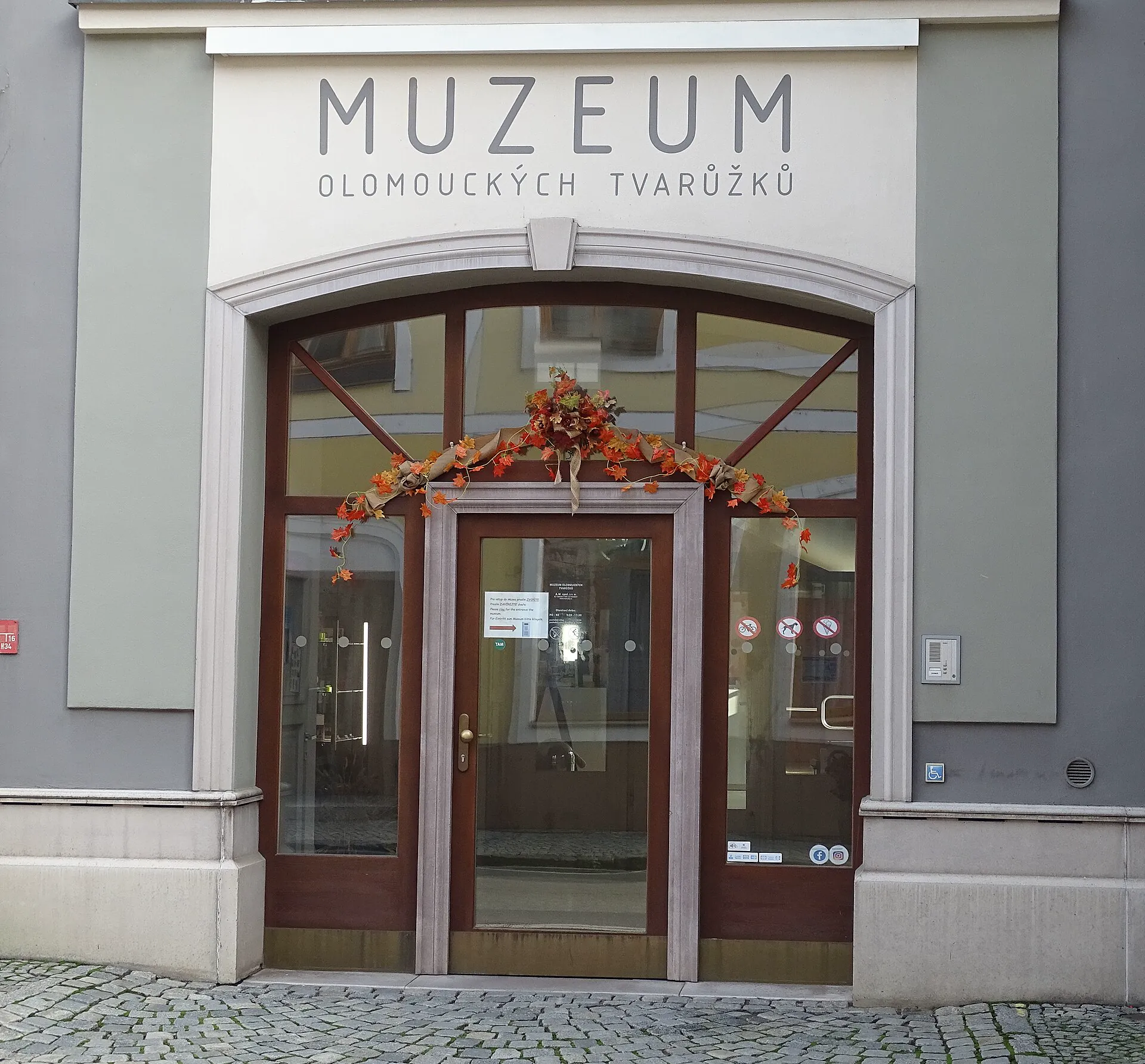 Vstupní portál s nápisem Muzeum Olomouckých tvarůžků